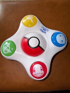 Pokémon Trivia Electronic Trainer Pikachu, Squirtle, Bulbasaur, ,  Charmander